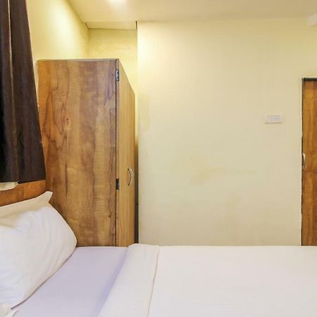 Tiba Hotel ムンバイ エクステリア 写真